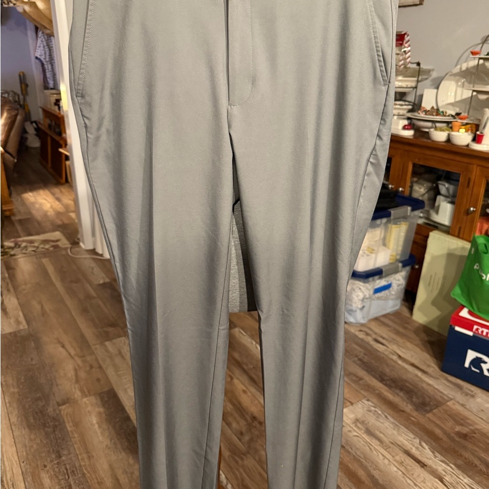 Greg Norman Collection Men's Light Gray Chinos